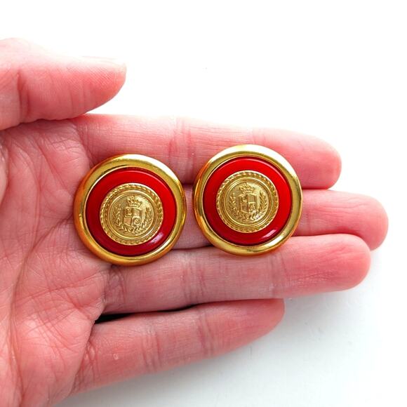 Vintage Liz Claiborne Rich Gold Tone Crest Coat of Arms Button Post Earrings - Picture 2 of 3
